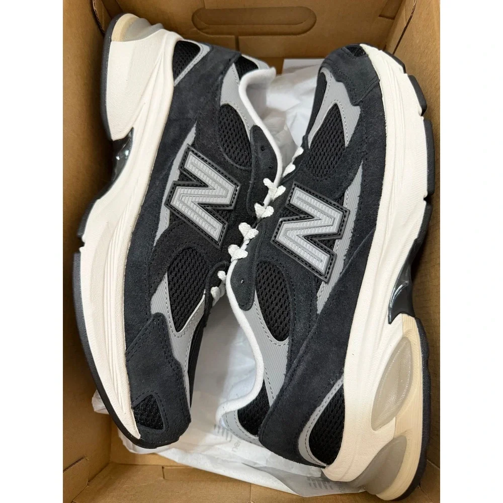 New Balance 2010 Shoes Black Grey Suede NEWMens Size 8.5